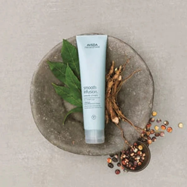 Aveda Smooth Infusion Naturally Straight 150Ml